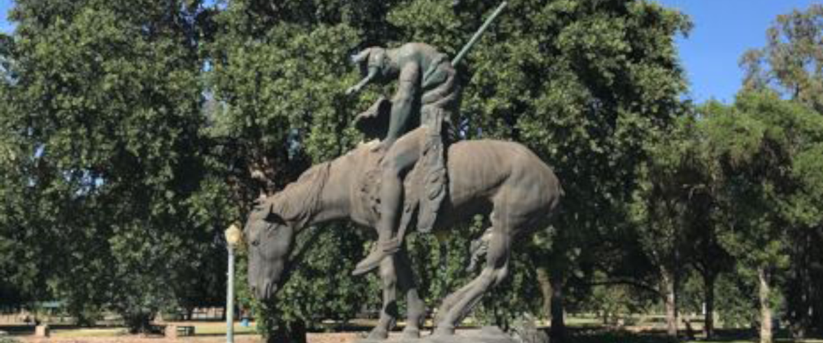 Tulare County Parks–Mooney Grove Monuments, Memorials & Recreational Features